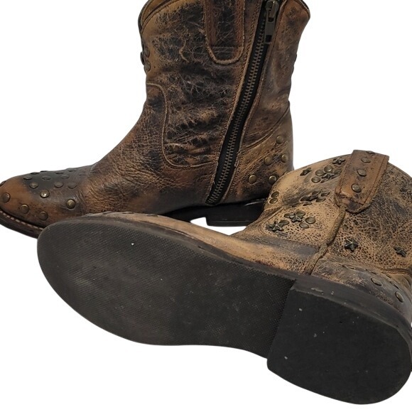 Bed Stu Cobbler Series Teak Rustic Leather Studded Star Ankle Boots Womens 6.5 - Picture 6 of 7